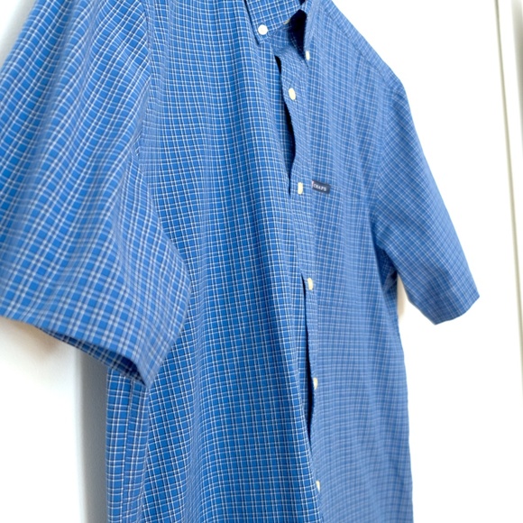 CHAPS - Men's Buttoned Down Short Sleeve Shirt - Picture 2 of 7
